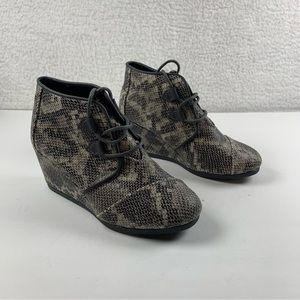 DOLCE VITA ZONYA‎ WHITE ANKLE SNEAKERS SIZE 6 NWOB 7314